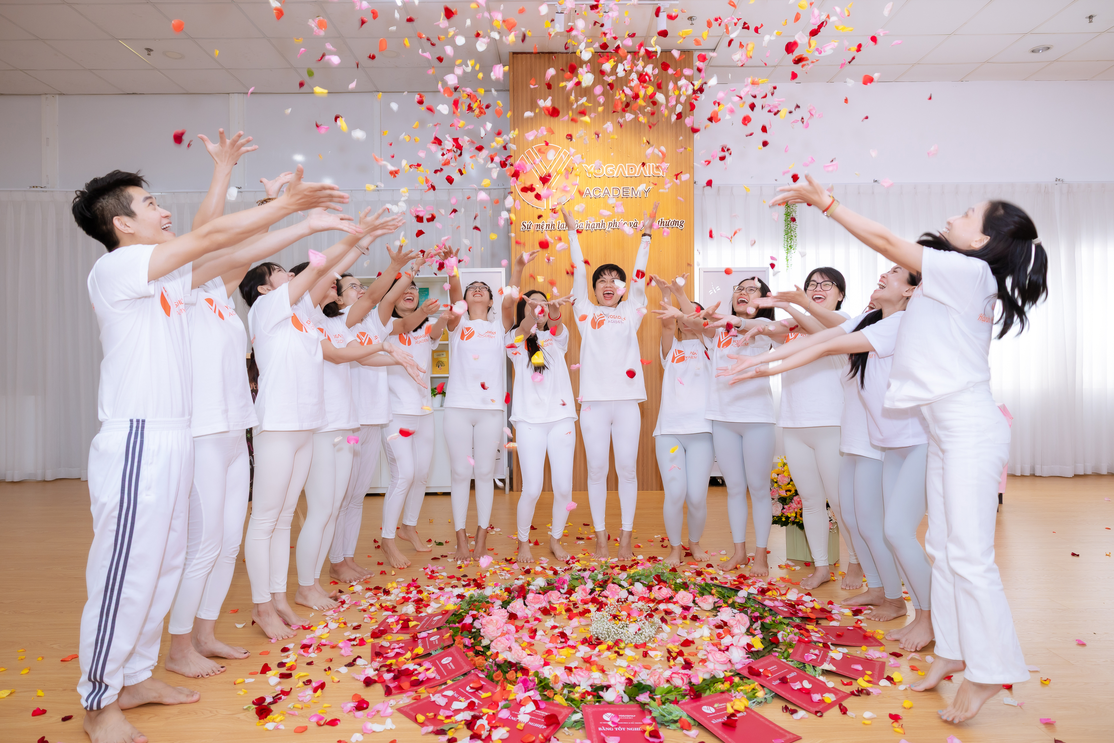huan-luyen-vien-yoga