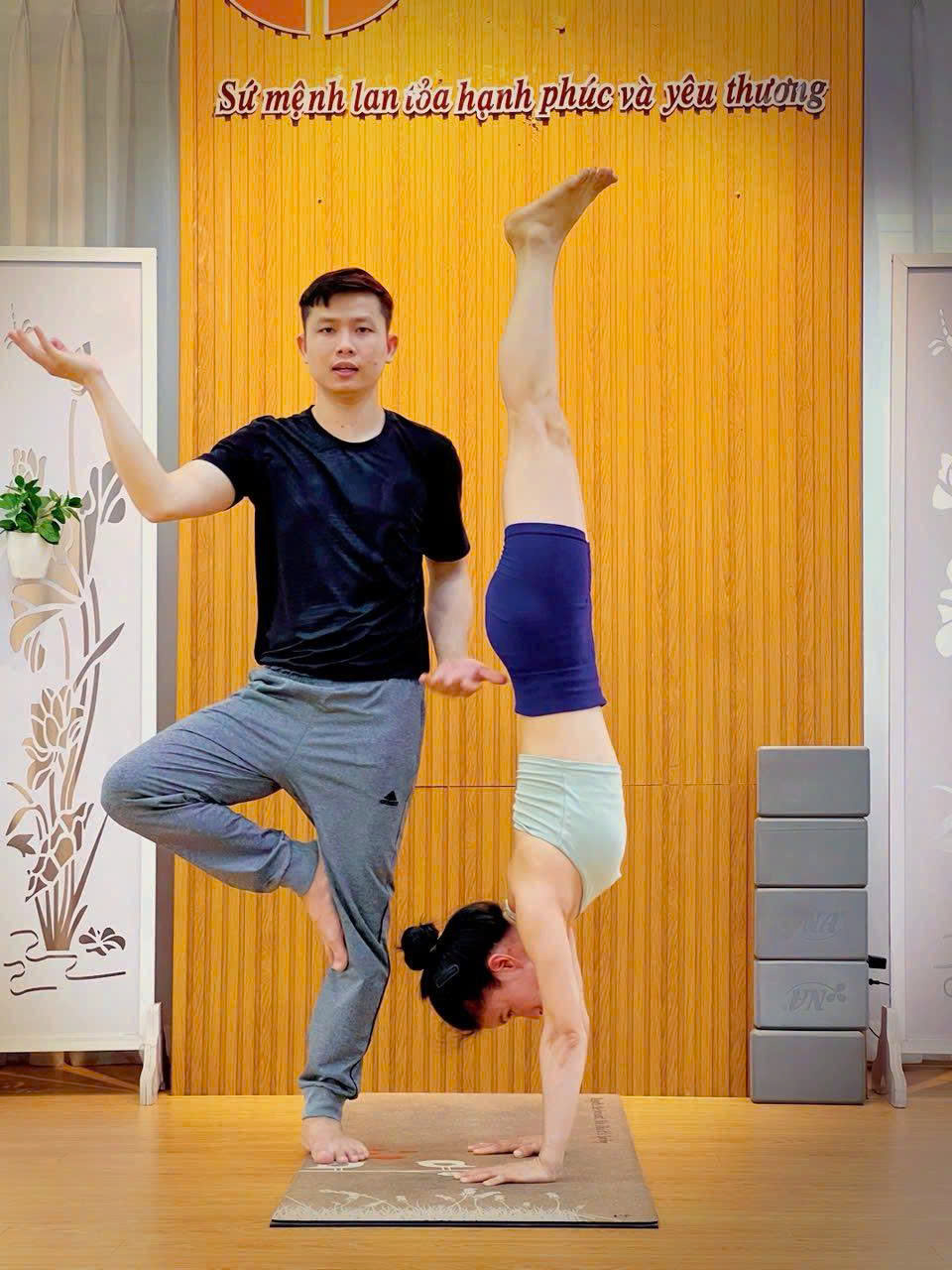 huan-luyen-vien-yoga