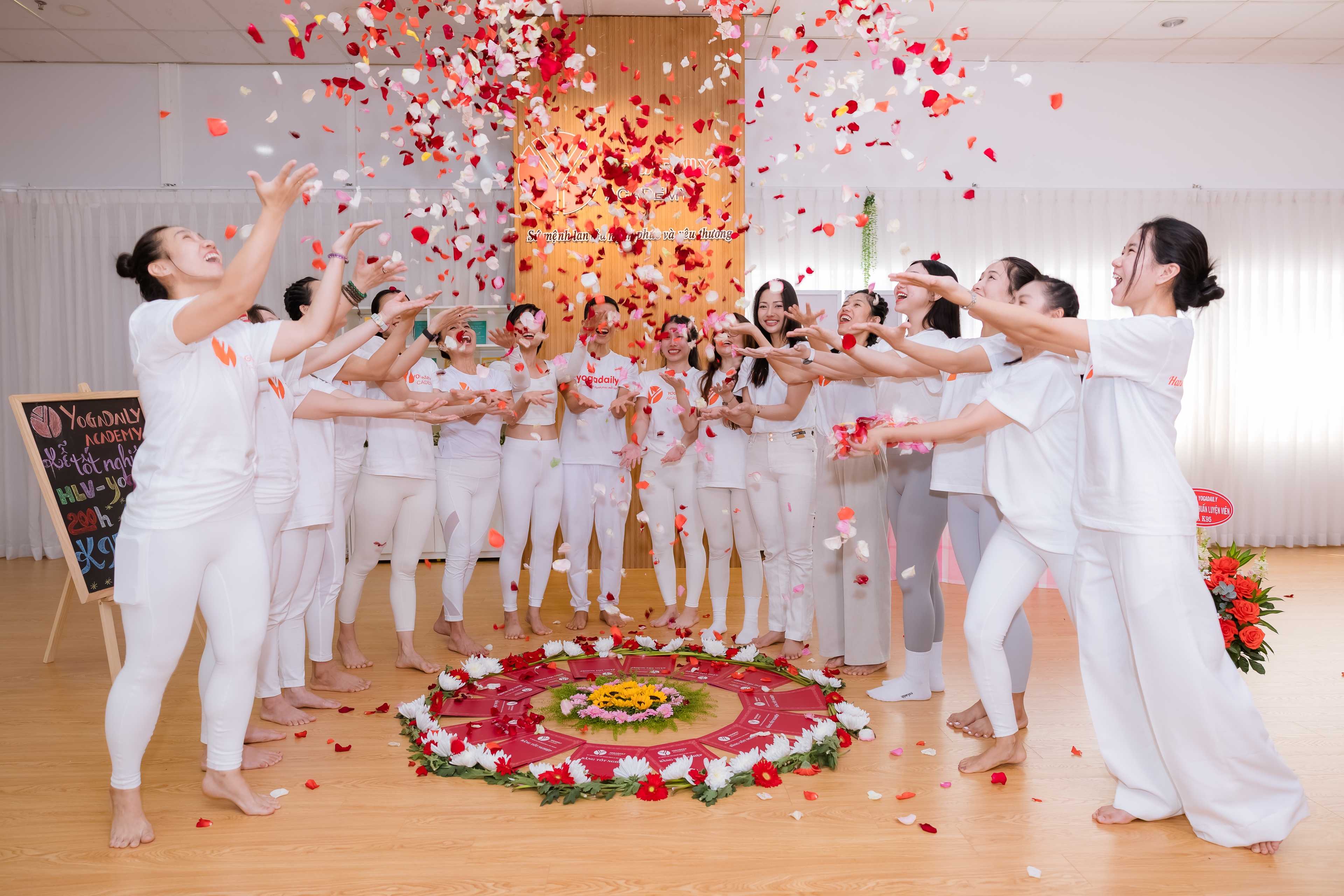 huan-luyen-vien-yoga