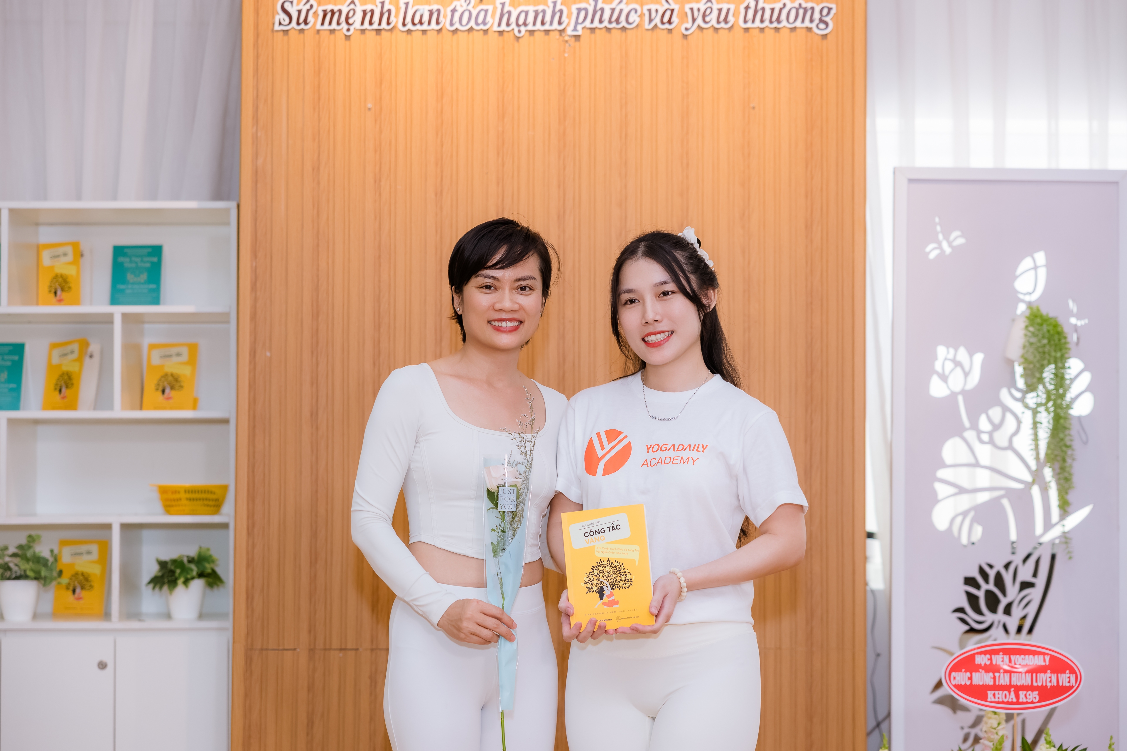 huan-luyen-vien-yoga